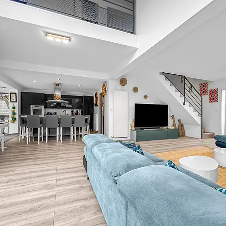 De Luxe A Apartment